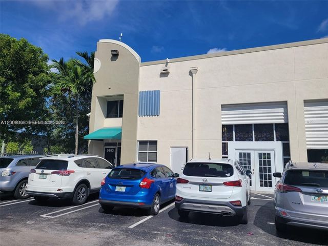 5993 NW 102nd Ave 7, Doral, FL 33178