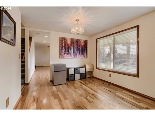 17896 Nw SUE Ct, Beaverton, OR 97006