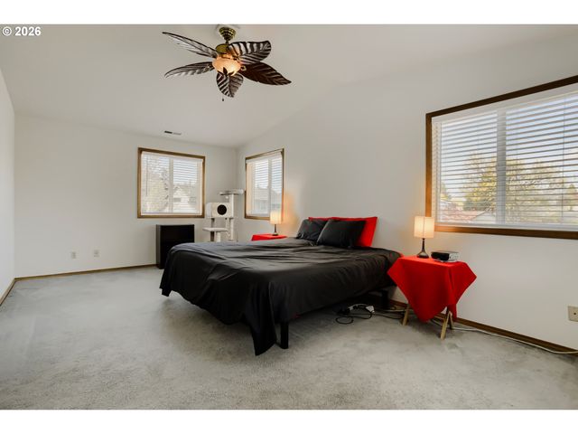 17896 Nw SUE Ct, Beaverton, OR 97006