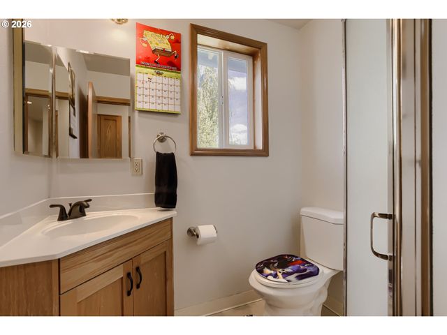 17896 Nw SUE Ct, Beaverton, OR 97006