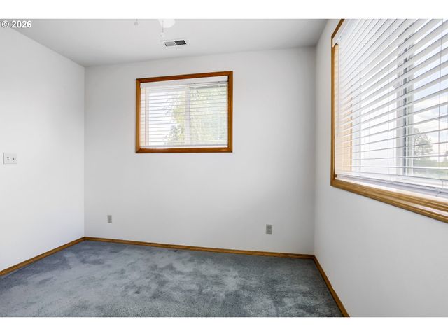 17896 Nw SUE Ct, Beaverton, OR 97006
