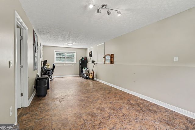 5220 Woodmont Drive, Villa Rica, GA 30180