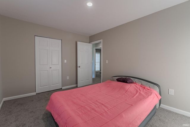 1133 W 4th Street, Marion, IN 46952