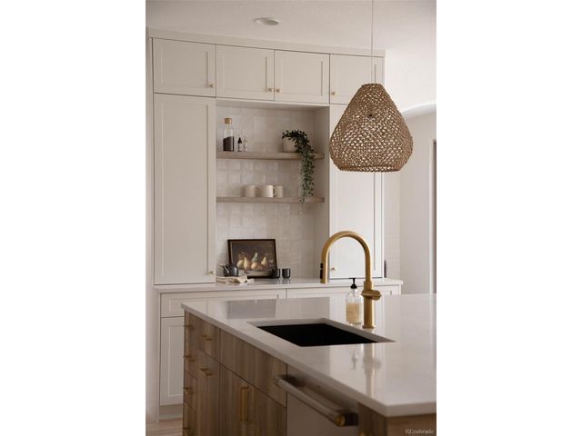 9041 E 29th Ave, Denver, CO 80238