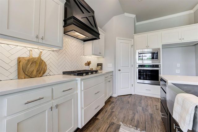 2725 NW 197th Street, Edmond, OK 73012