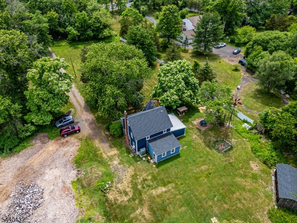 78 Falcon Rd, Hillsborough Twp., NJ 08844 — photo 3