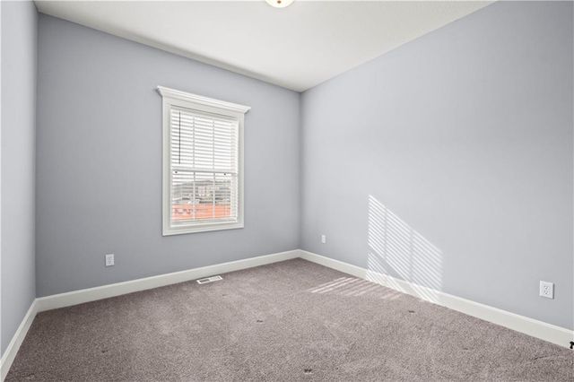 15300 Jessica Street, Parkville, MO 64152