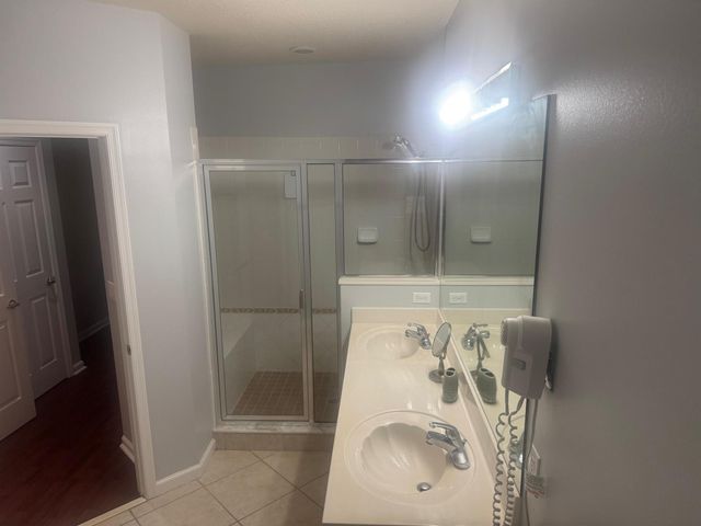 8374 Mulligan Circle 1823, Port St Lucie, FL 34986