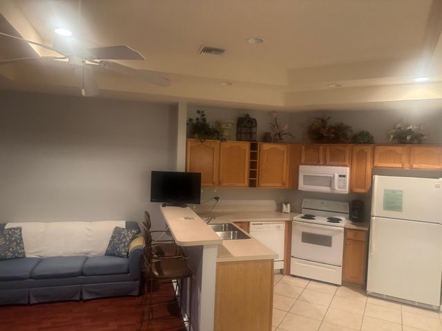 8374 Mulligan Circle 1823, Port St Lucie, FL 34986