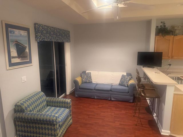 8374 Mulligan Circle 1823, Port St Lucie, FL 34986