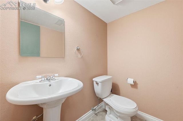 6907 Gayle Lyn Lane, Colorado Springs, CO 80919