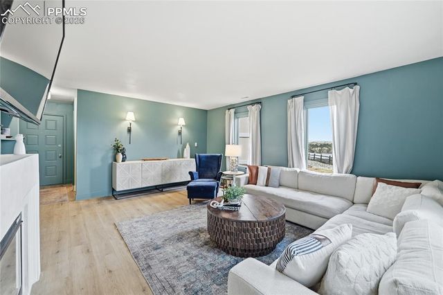 6907 Gayle Lyn Lane, Colorado Springs, CO 80919