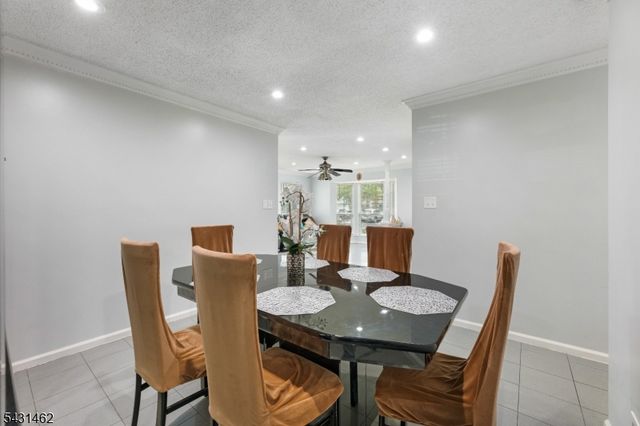 193 Columbus Dr, Franklin Twp., NJ 08823