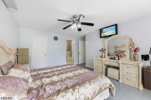 193 Columbus Dr, Franklin Twp., NJ 08823
