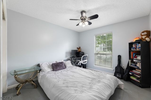 193 Columbus Dr, Franklin Twp., NJ 08823