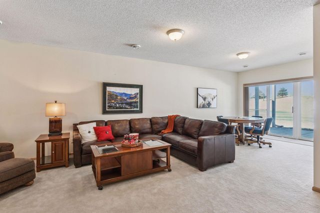 18339 Lansford Path, Lakeville, MN 55044