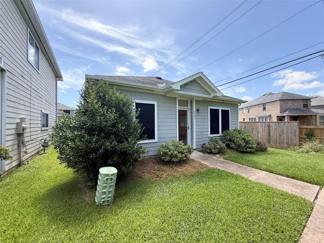 1703 Nichole Woods Drive, Houston, TX 77047