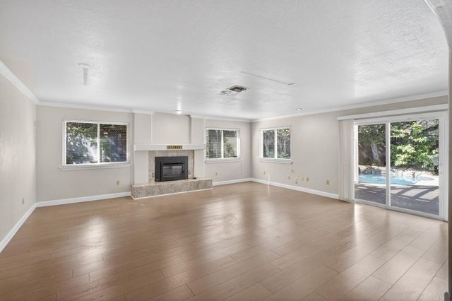 9184 Condesa Dr, Sacramento, CA 95826