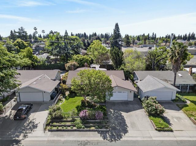 9184 Condesa Dr, Sacramento, CA 95826