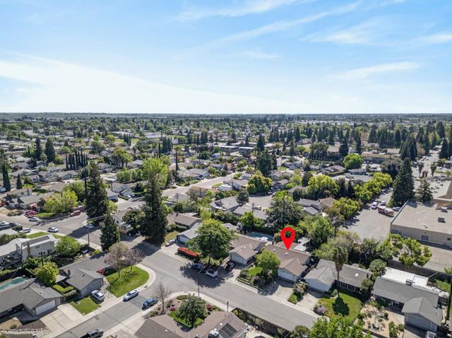 9184 Condesa Dr, Sacramento, CA 95826