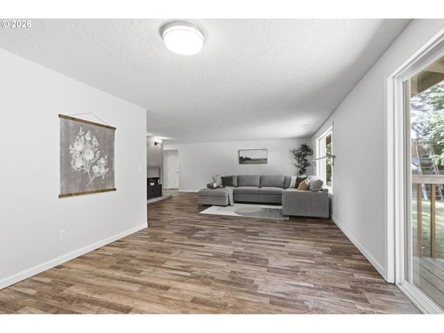 361 FIR Ave, Woodland, WA 98674
