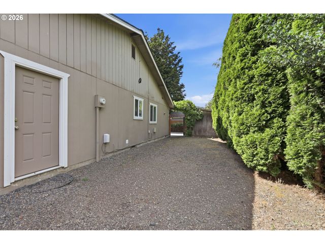 361 FIR Ave, Woodland, WA 98674