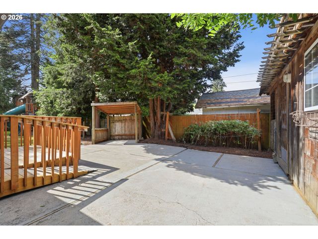 361 FIR Ave, Woodland, WA 98674