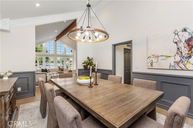 6032 County Oak Road, Woodland Hills (los Angeles), CA 91367