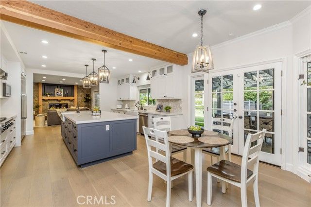 6032 County Oak Road, Woodland Hills (los Angeles), CA 91367