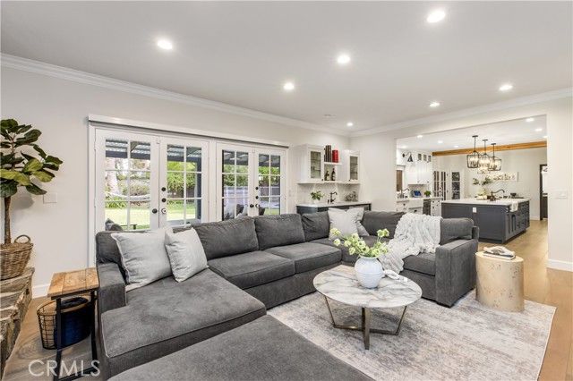 6032 County Oak Road, Woodland Hills (los Angeles), CA 91367