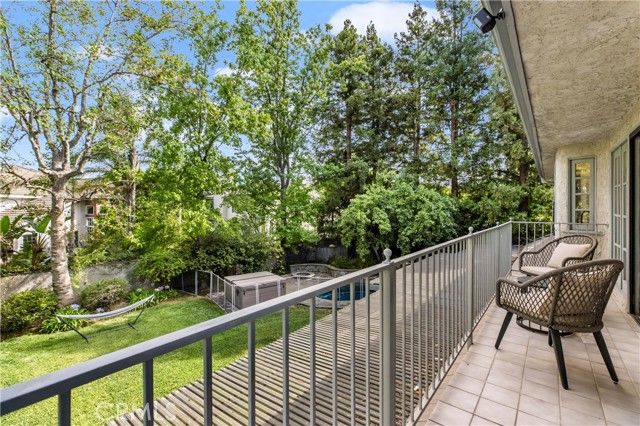 6032 County Oak Road, Woodland Hills (los Angeles), CA 91367