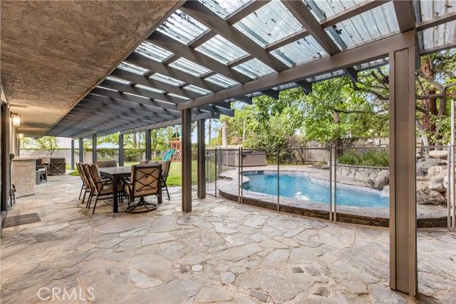 6032 County Oak Road, Woodland Hills (los Angeles), CA 91367