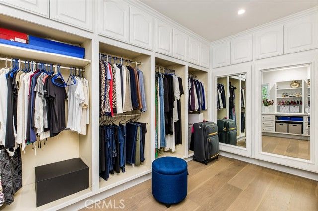 6032 County Oak Road, Woodland Hills (los Angeles), CA 91367