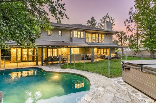 6032 County Oak Road, Woodland Hills (los Angeles), CA 91367