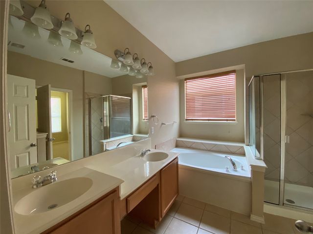 513 Jefferson Lane, Lake Dallas, TX 75065