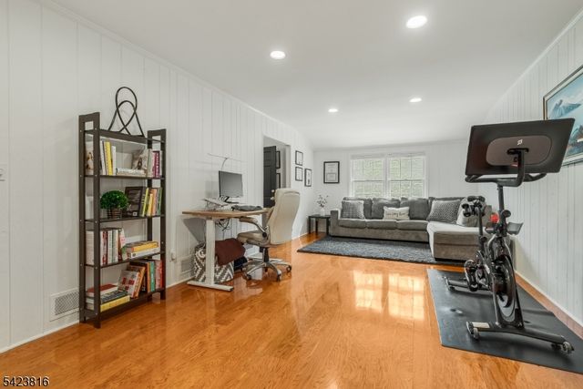 645 Foothill Rd, Bridgewater Twp., NJ 08807