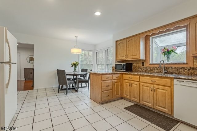 645 Foothill Rd, Bridgewater Twp., NJ 08807