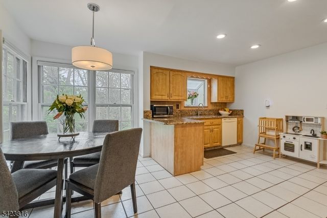 645 Foothill Rd, Bridgewater Twp., NJ 08807