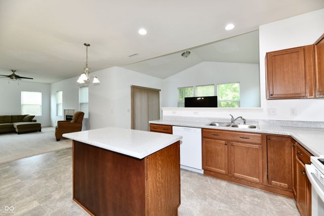 13958 Catalina Drive, Fishers, IN 46038