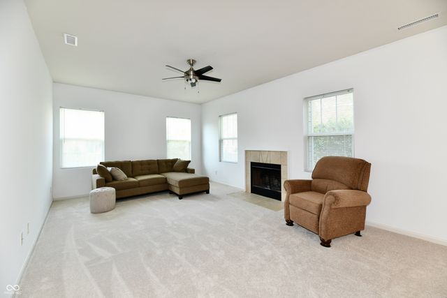 13958 Catalina Drive, Fishers, IN 46038