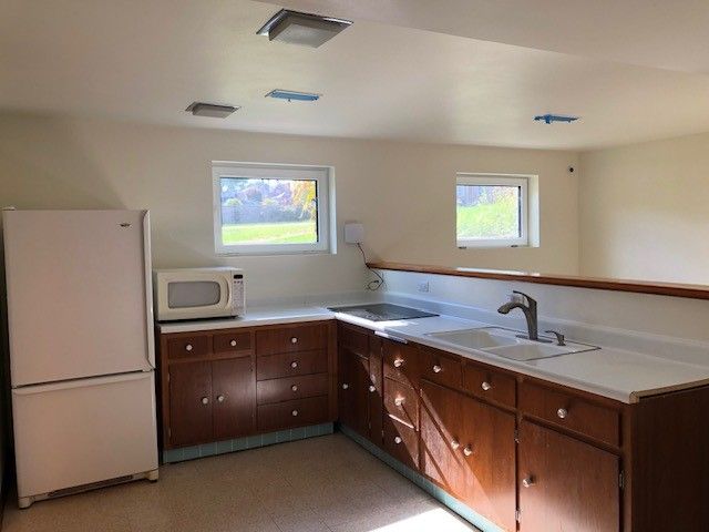335 Commonwealth Ave, West Mifflin, PA 15122