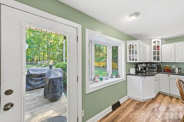 217 Robinson Avenue, Matthews, NC 28104
