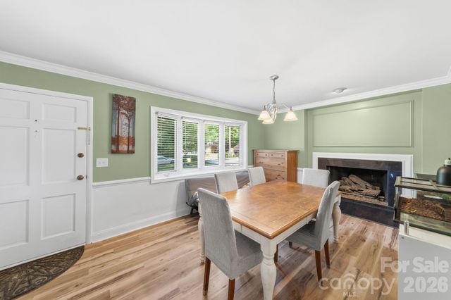 217 Robinson Avenue, Matthews, NC 28104