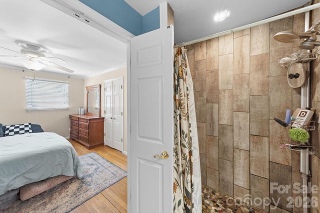 217 Robinson Avenue, Matthews, NC 28104