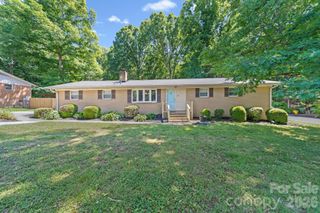 217 Robinson Avenue, Matthews, NC 28104