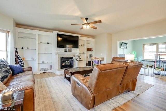 1467 Summer Wood Lane, Uniontown, OH 44685