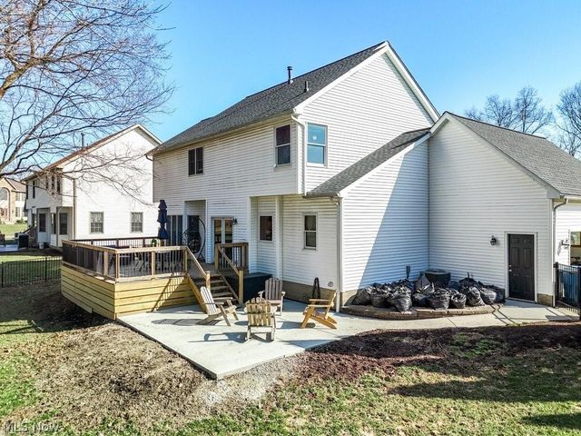 1467 Summer Wood Lane, Uniontown, OH 44685