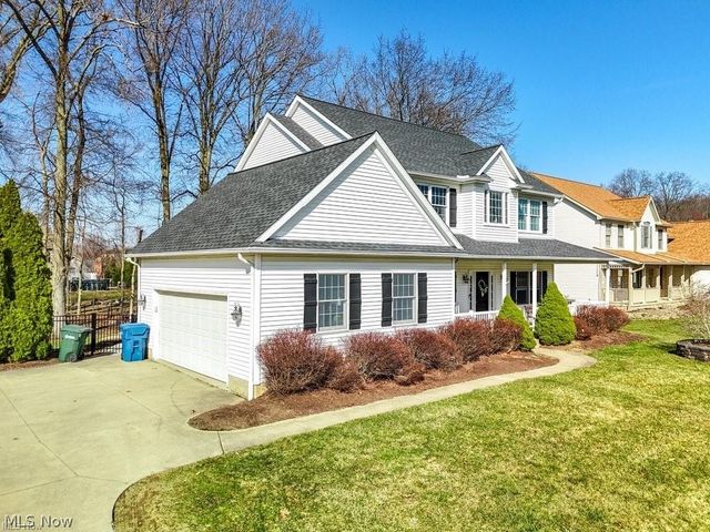 1467 Summer Wood Lane, Uniontown, OH 44685
