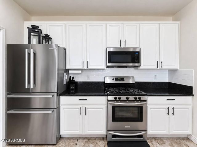 15692 W MEADOWBROOK Avenue, Goodyear, AZ 85395