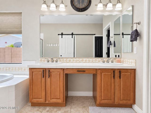 15692 W MEADOWBROOK Avenue, Goodyear, AZ 85395